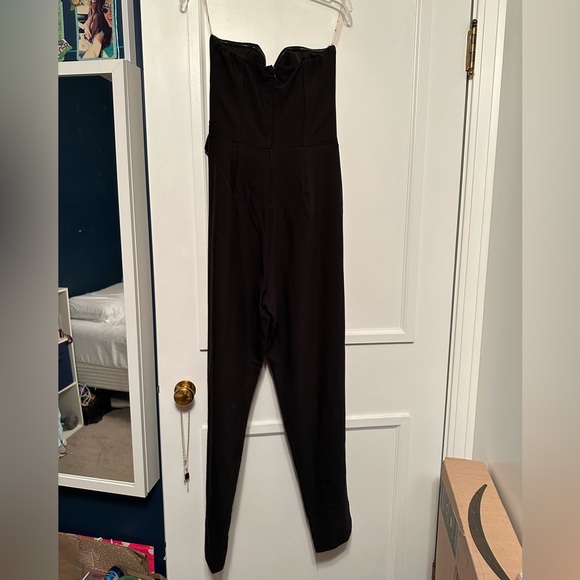 Sans Souci Strapless Black Romper, Size Small, Boning to Hold up Top, Never Worn - Picture 6 of 6